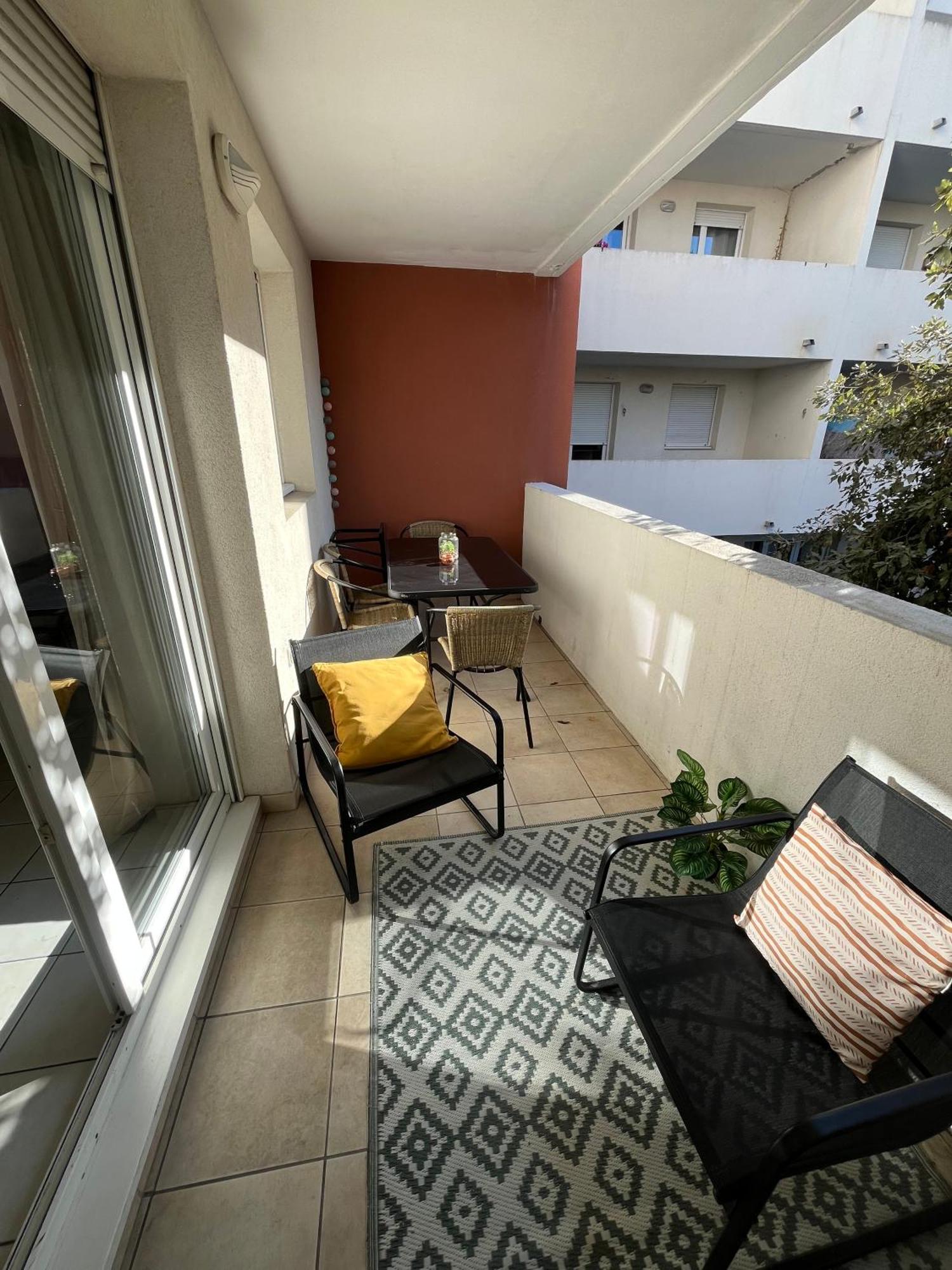 Joli Appart / Parking / Clim / Wifi Montpellier Bagian luar foto